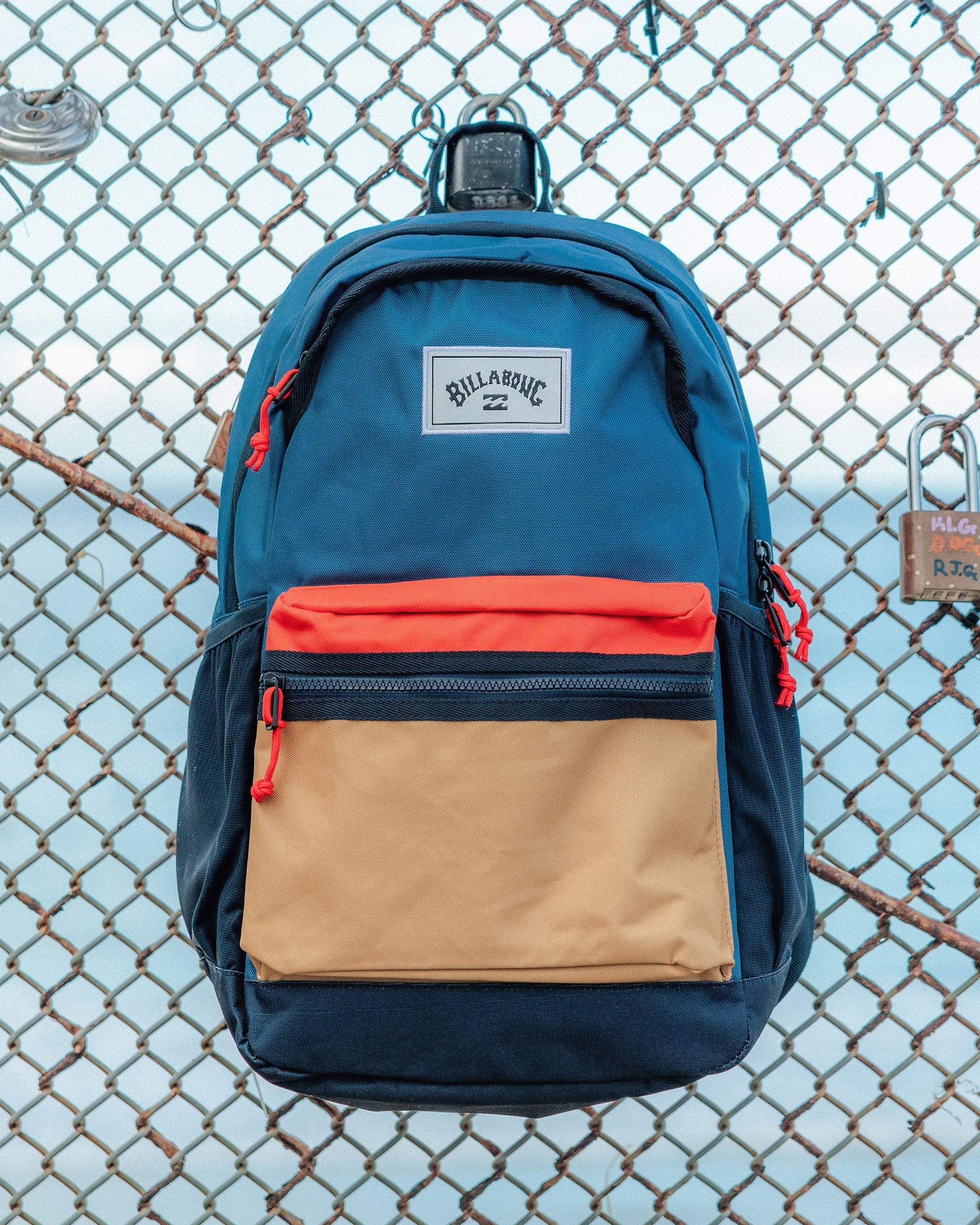 Scallop 25L Backpack - Multi