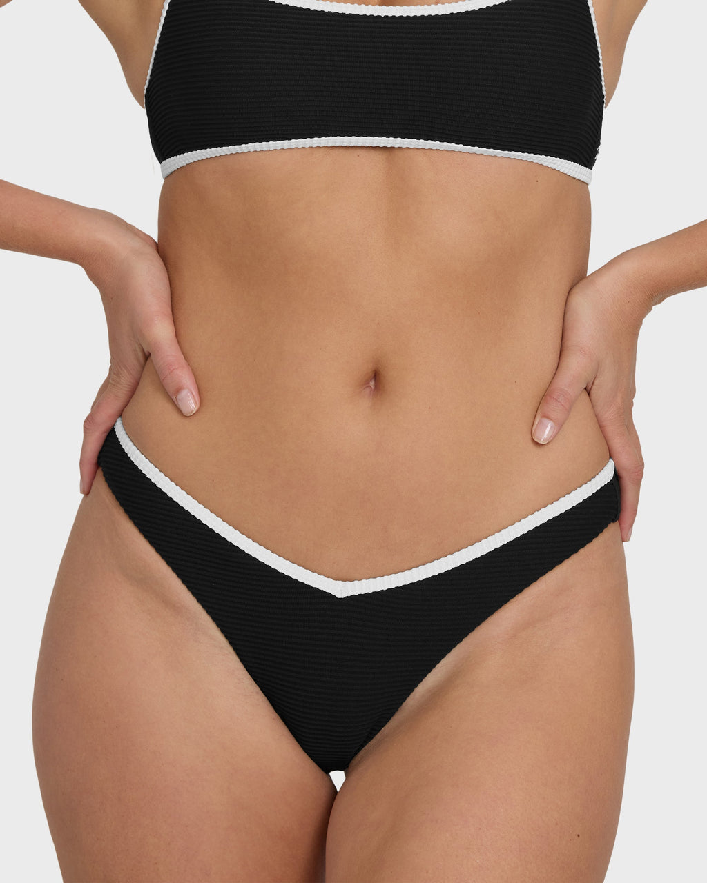Tanlines Bound V Hike Bikini Bottoms - Black Pebble