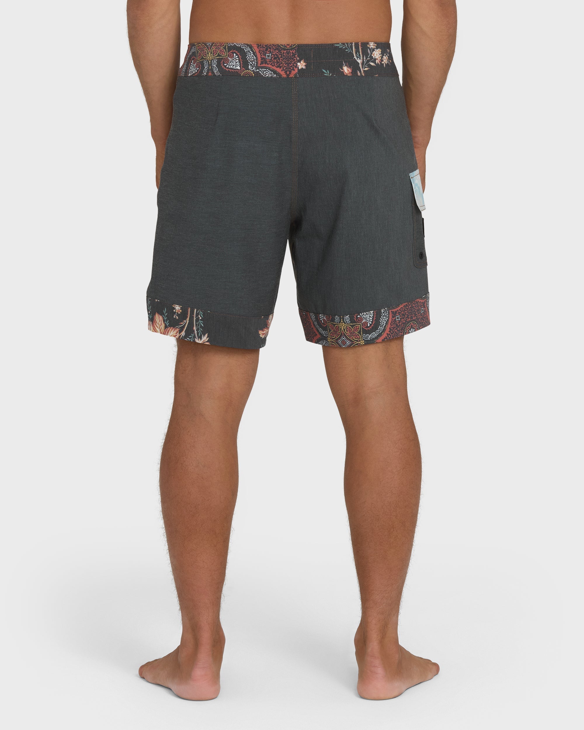 Glide Garage Pro 18 Boardshorts - Black