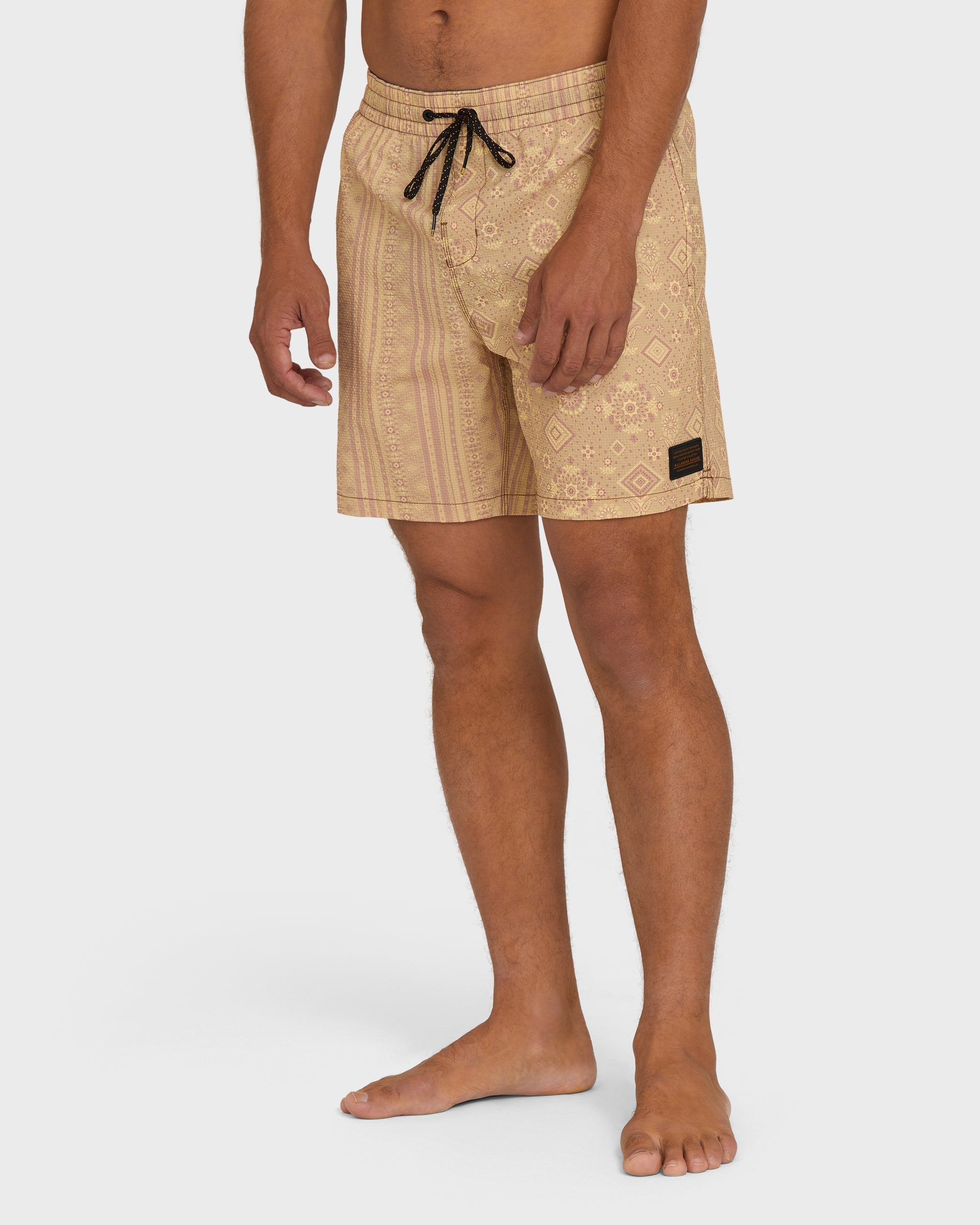 Day Trip Garage Layback 17 Trunks - Oatmeal
