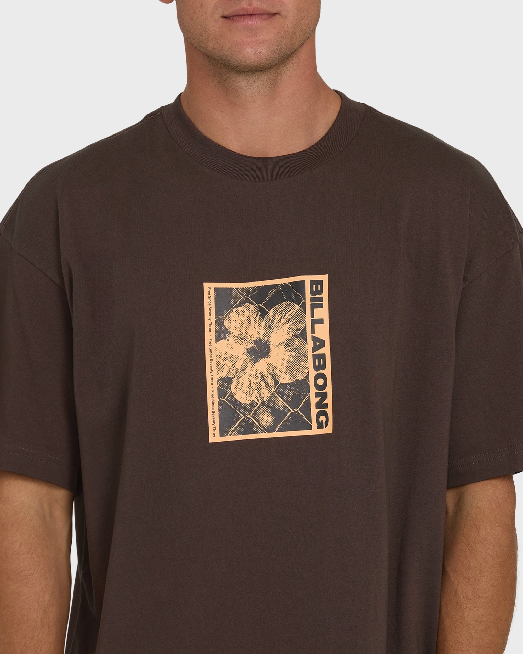 Link OG Short Sleeve Knit T-Shirt - Chocolate Brown