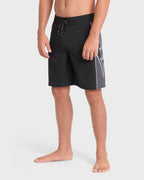 New Wave Pro 19 Boardshorts - Black
